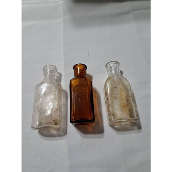 Vintage Small Apothecary Medicine Elixir Glass Bottles 1900s-1938 Amber Clear - Picture 2 of 4
